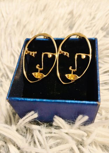 Golden Artistic Face-Shaped Earrings Minimalist Statement Jewelry
