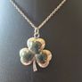 Beautiful vintage sterling silver shamrock necklace with green marble Image 4
