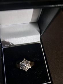 Collection of gold rings 9 caret 14 and 18