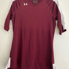 Under Armour Burgundy Gym top S