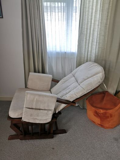 Reclining glider nursing chair
