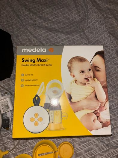 Medela Swing Maxi Double Electric Breast Pump + Pumping Bra