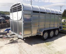 Tri axle nugent plant dropside livestock