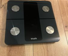 Intelligent weigh scale with App