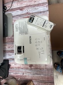 Epson projector EB-S04