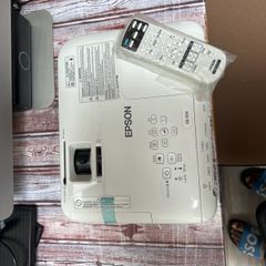 Epson projector EB-S04