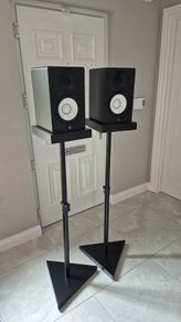 Yamaha HS7 Pair and Stands