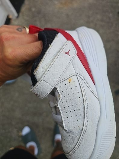 Infant boys Jordan trainers