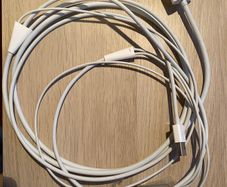 ipad 1/2  / iphone audio/video cable with a gift ipad