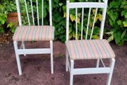 Vintage pair of chairs