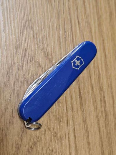 Vintage Discontinued Version Victorinox Recruit 84mm Swiss Army Knife from 1980s with Modern handles installed