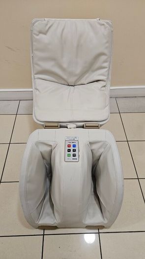 Inada Cube Plus massage chair [Delivery Possible]