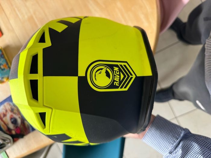 Spotless clean helmets. Ideal for motocross or quad bikes