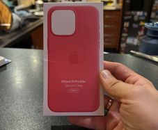 IPhone 15 Pro Max Silicone Case MagSafe