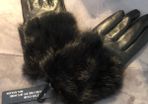 Leather gloves