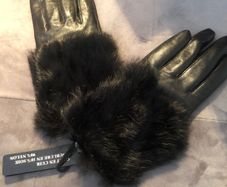 Leather gloves
