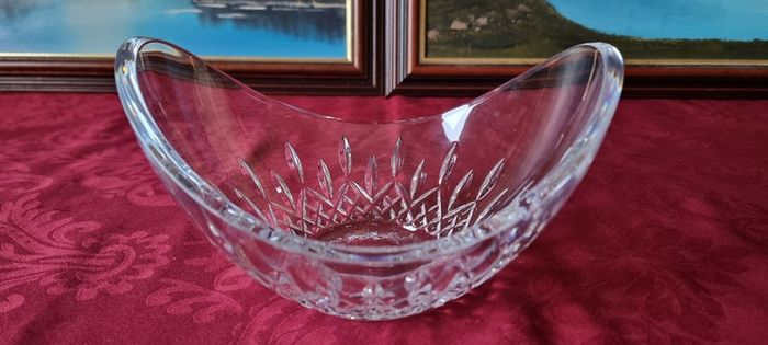 New In Box Waterford Crystal Lismore Pattern 9 Inch Essence Ellipse Bowl