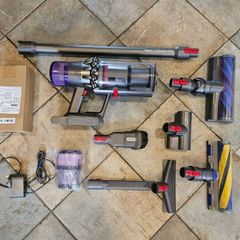 Dyson V11 SV15