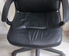 Swivel Office Chair