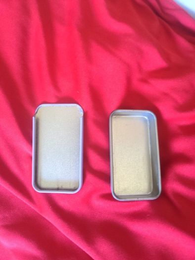 Metal tin