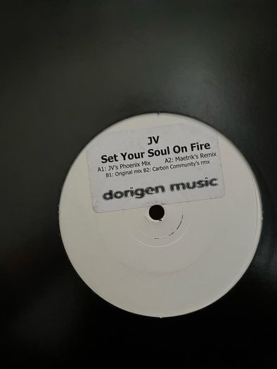 25e-80e \\ House ,deep house , trance 12" vinyl
