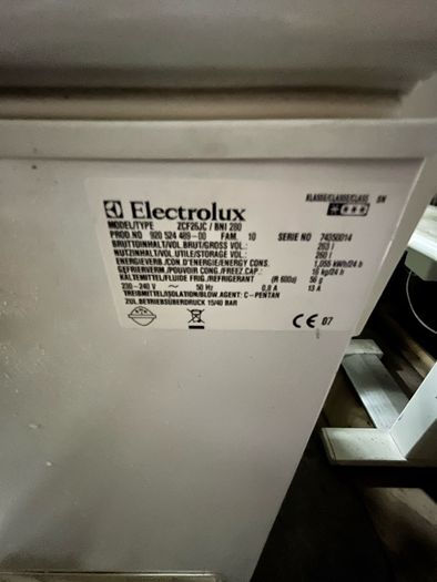 Chest freezer