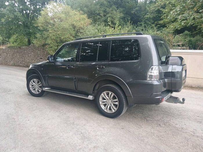Mitsuibhi pajero