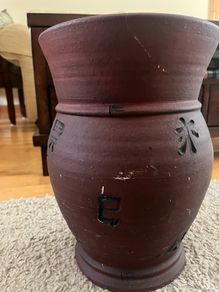 oriental vase and matching plate