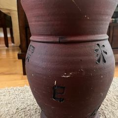 oriental vase and matching plate