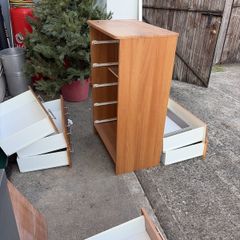 chest of drawer