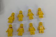 100% lego Spacemen Yellow x 8