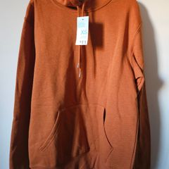 Men Hoodie BNWT