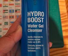 Neutrogena Hydra Boost Water Gel Hyaluronic Acid Cleanser in 200ml