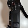 Sony ZVE-10 + Sony E 18-105mm f/4 lens (cage and 5 batteries) Image 3