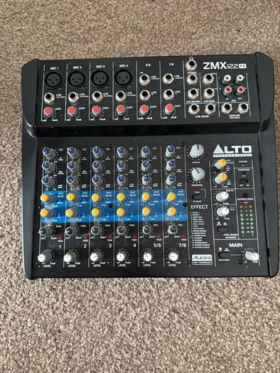 Music mixer