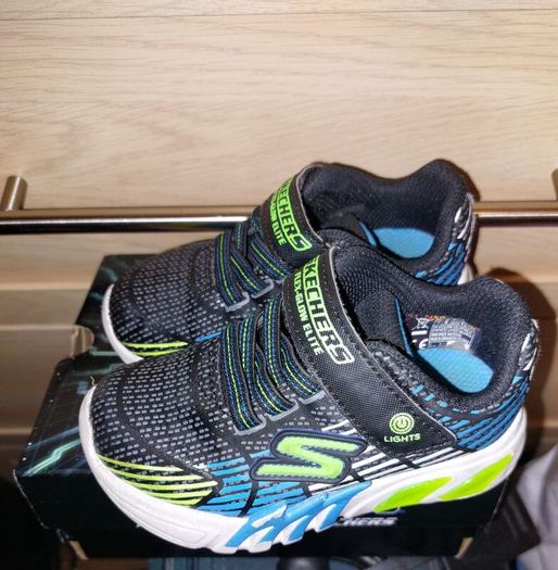 Toddler Skechers Runners x 2