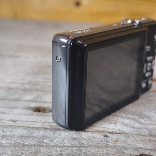 Panasonic Lumix DMC-FS11 14MP Digital Camera  w/ Charger Tested Fully Works