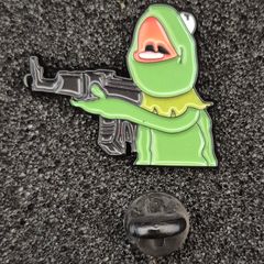 Kermit, the muppets, pin back badge.