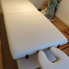 Massage table Beauty table