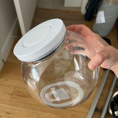 food storage container