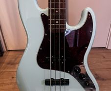 Squier Classic Vibe 60s Jazz Bass