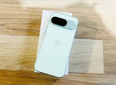 Google pixel 9