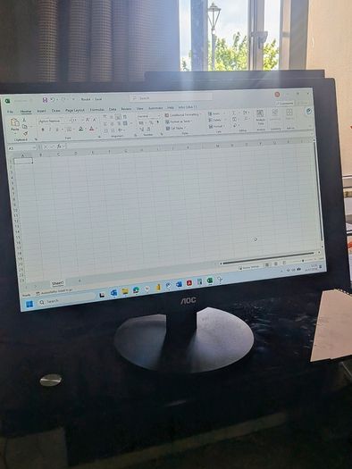 AOC 24" Full HD Monitor (M2470SWH), Built-in Speakers & Dual HDMI