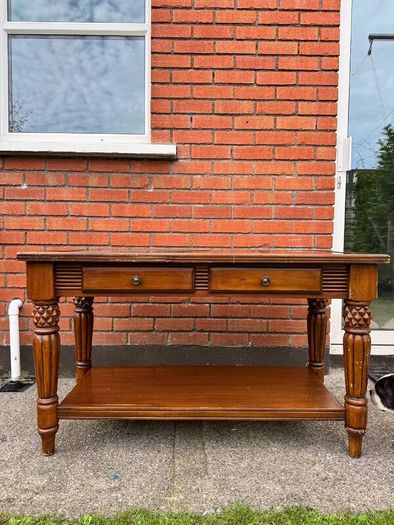 Solid Wood Colonial Console / Hall Table