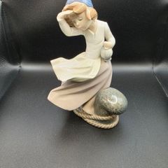 Vintage NAO by Lladro Porcelain Girl Figurine Spain