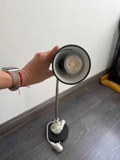 Table lamp