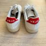 VEJA V 10 leather trainers UK 5 Image 3