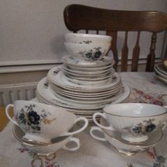 Royal Tara "Cornflower" Dinner Ware