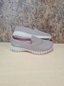 womens SKECHERS GO WALK Slip in trainers runners beige Size UK 4 EU 37