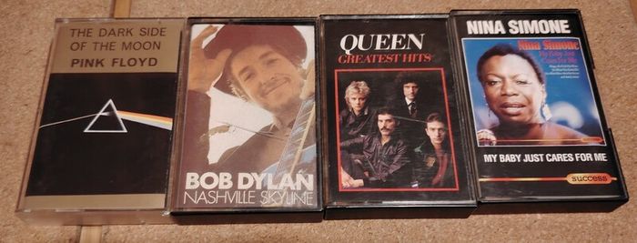 Classic Rock & Pop Cassette Collection - 12 Legends (Pink Floyd, MJ, Queen, Dylan)